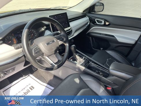 Used 2022 Jeep Compass Limited image 17