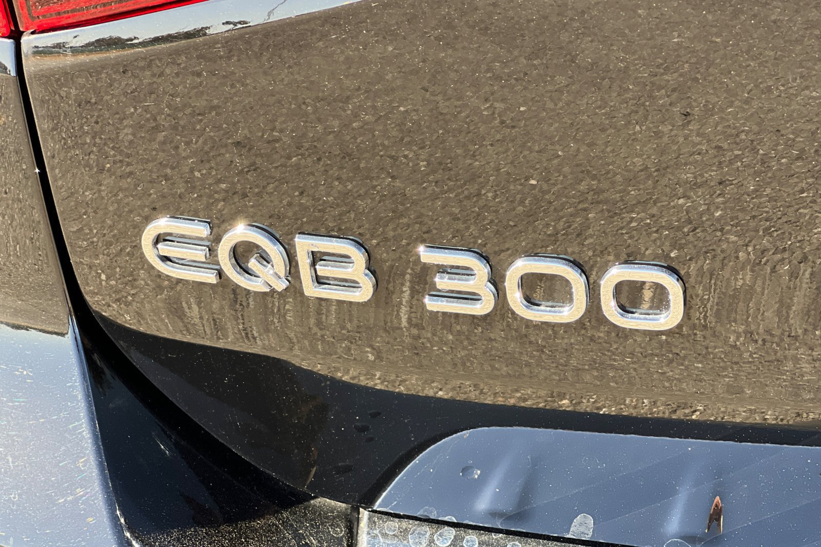 Used 2023 Mercedes-Benz EQB 300 4MATIC image 12