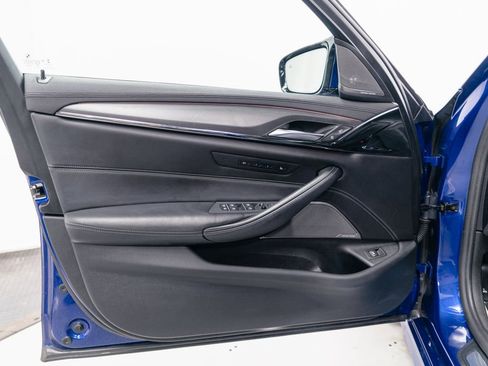 Used 2022 BMW M5 w/ Executive Package AWD/4WD image 5