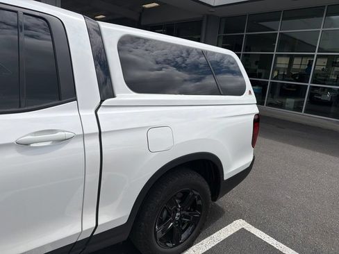 Used 2023 Honda Ridgeline Black Edition image 5