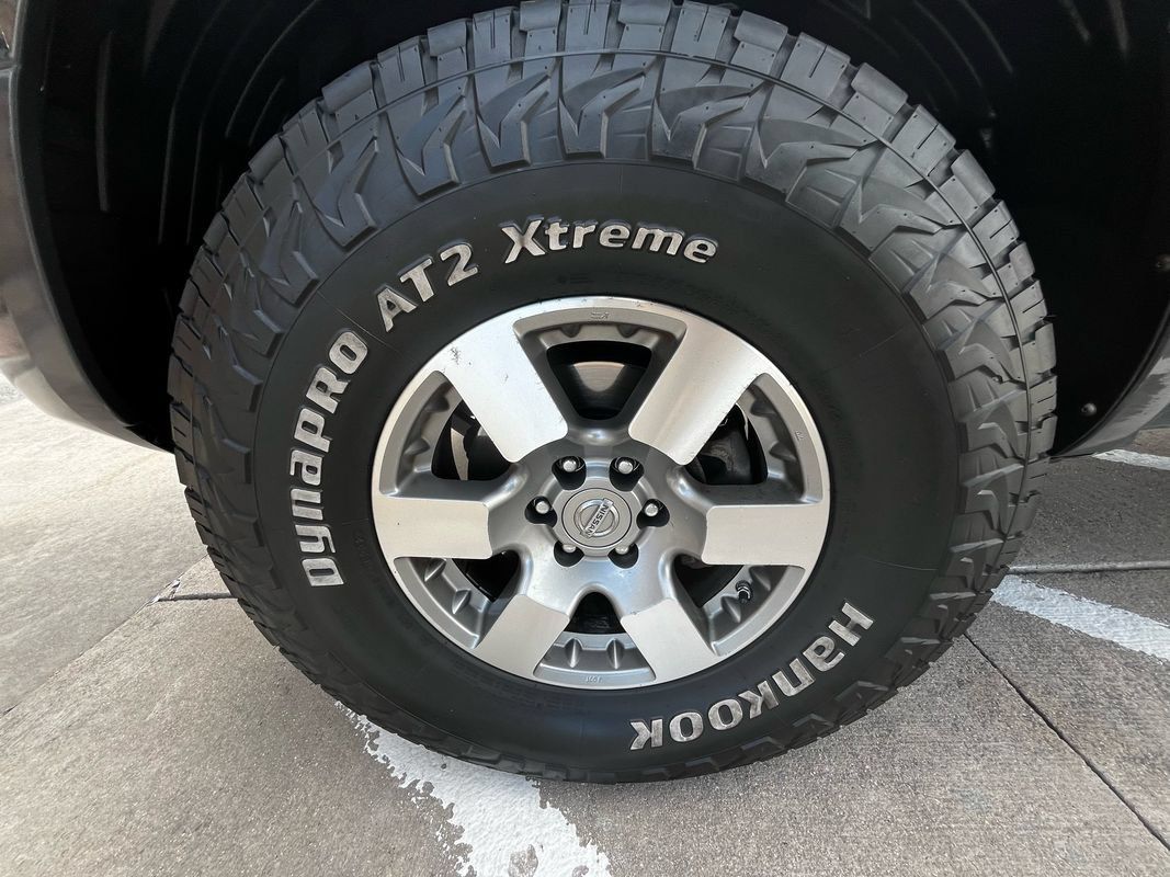 Used 2012 Nissan Frontier PRO-4X AWD/4WD image 28