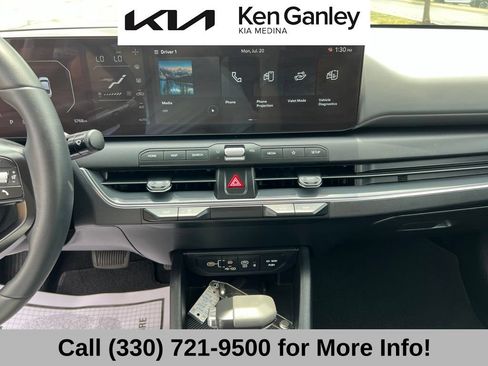 Certified 2025 Kia K4 GT-Line Turbo FWD image 36