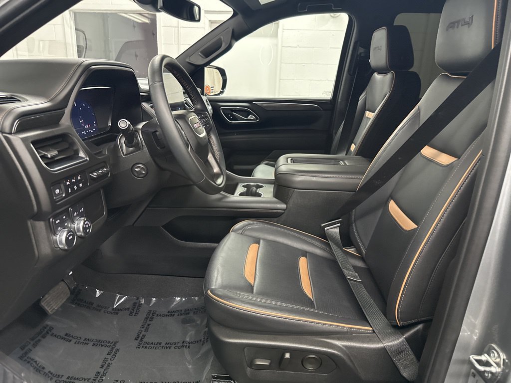 Used 2024 GMC Yukon AT4 w/ Technology Package AWD/4WD image 21