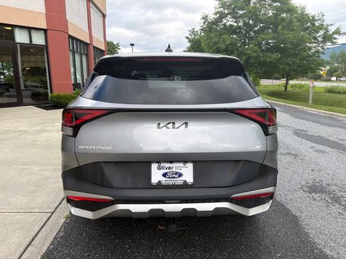 Used 2023 Kia Sportage LX FWD image 6