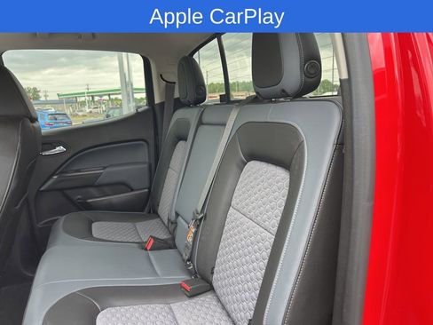Used 2019 Chevrolet Colorado Z71 AWD/4WD image 12