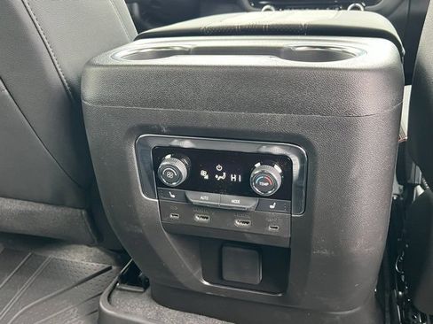 New 2026 Chevrolet Tahoe High Country image 19