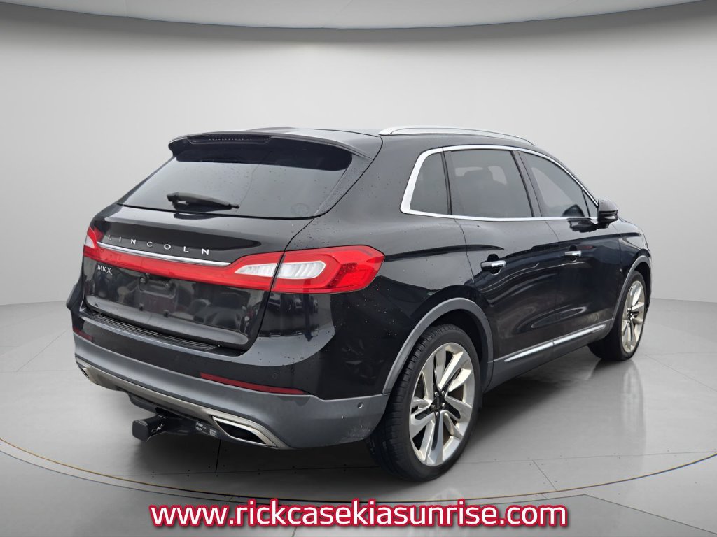 Used 2018 Lincoln MKX Reserve w/ Luxury Package FWD image 4