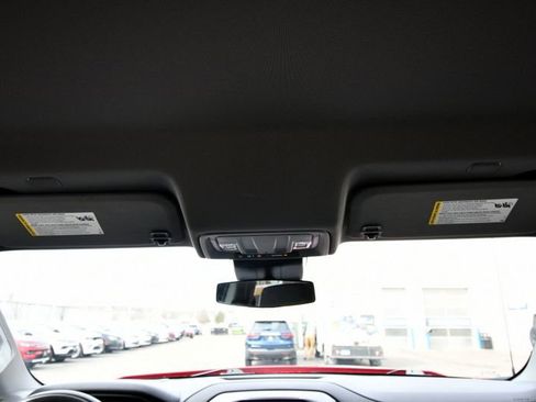 Used 2022 Chevrolet Silverado 1500 Custom image 32