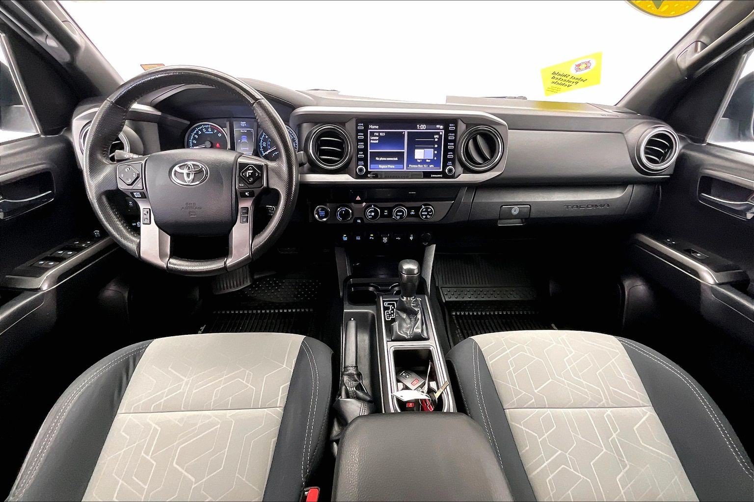 Used 2020 Toyota Tacoma TRD Off-Road w/ Technology Package AWD/4WD image 15