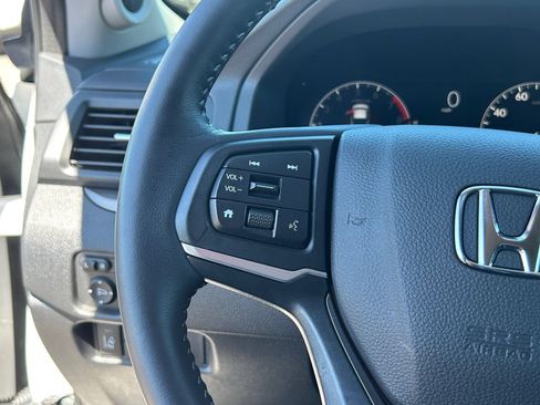 Certified 2025 Honda Ridgeline Sport image 30