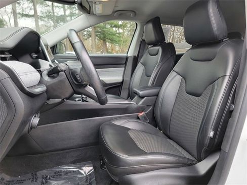 Certified 2022 Jeep Compass Latitude w/ Convenience Group image 20