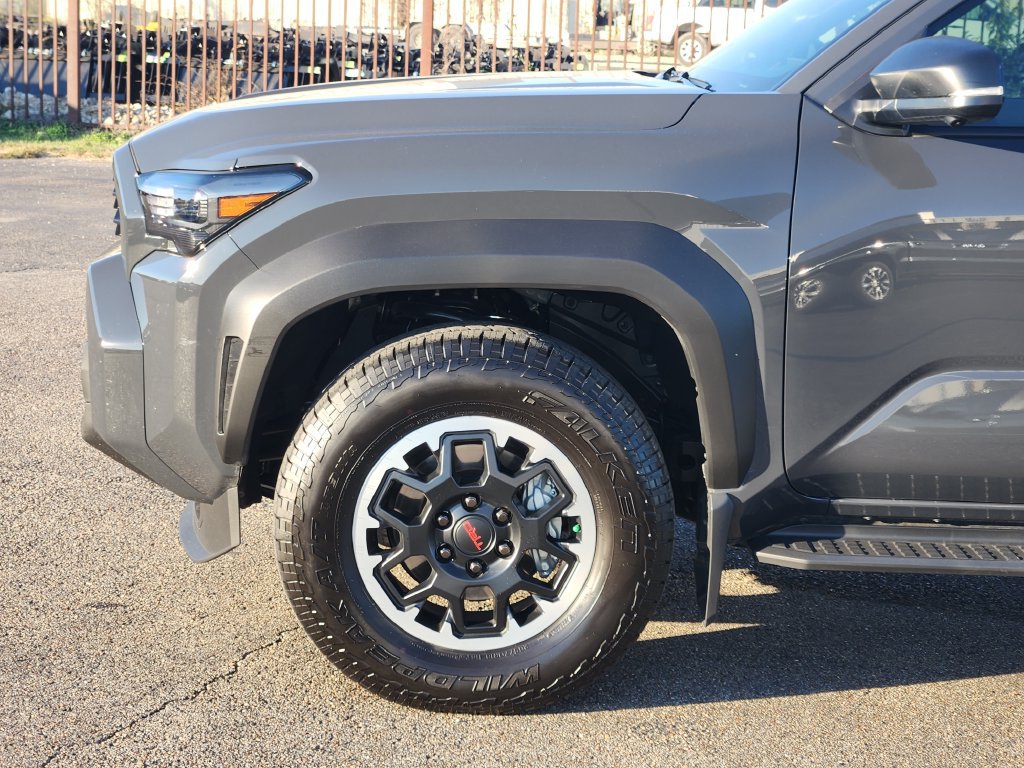 Used 2026 Toyota 4Runner TRD Off-Road Premium AWD/4WD image 9