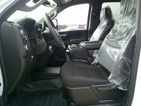 New 2025 GMC Sierra 2500 Pro w/ Convenience Package image 7