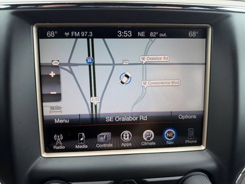 Used 2016 Jeep Grand Cherokee Limited AWD/4WD image 28