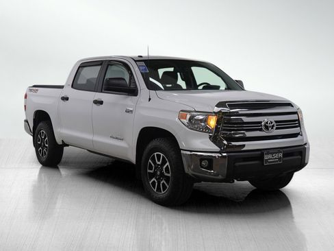 Used 2016 Toyota Tundra SR5 w/ TRD Off Road Package AWD/4WD image 7