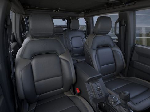 New 2025 Ford Bronco Outer Banks AWD/4WD image 10
