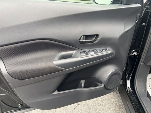 Used 2024 Nissan Kicks S image 14