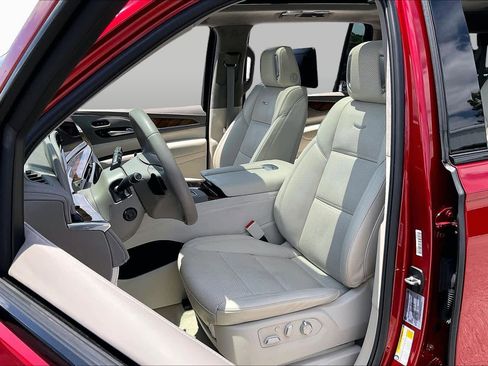 Used 2024 Cadillac Escalade ESV Sport Platinum AWD/4WD image 8