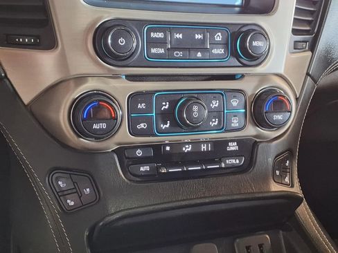 Used 2020 GMC Yukon Denali w/ Denali Ultimate Package image 26