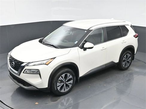 Used 2023 Nissan Rogue SV image 31