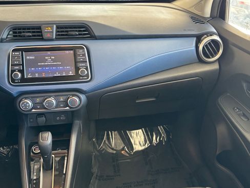 Used 2025 Nissan Versa SV image 33