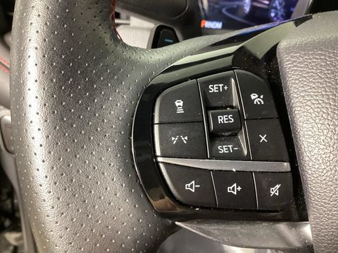 Used 2025 Ford Explorer ST AWD/4WD image 14