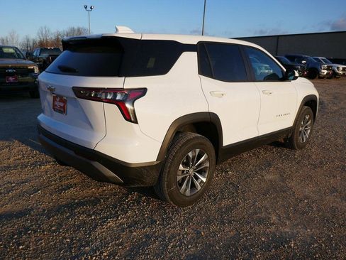 New 2026 Chevrolet Equinox LT image 4