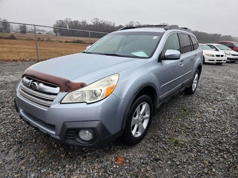 Used 2014 Subaru Outback 2.5i Premium image 2