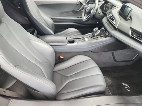 Used 2019 BMW i8 Coupe AWD/4WD image 9