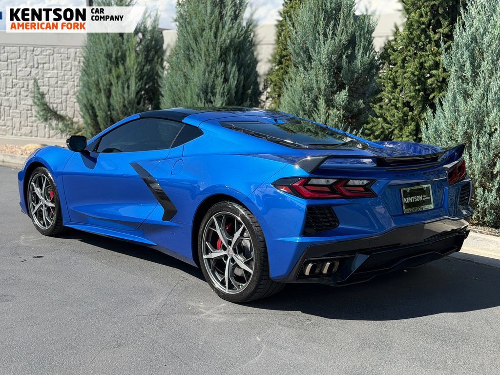 Used 2020 Chevrolet Corvette Stingray Premium Cpe w/ 3LT Preferred Equipment Group RWD image 5