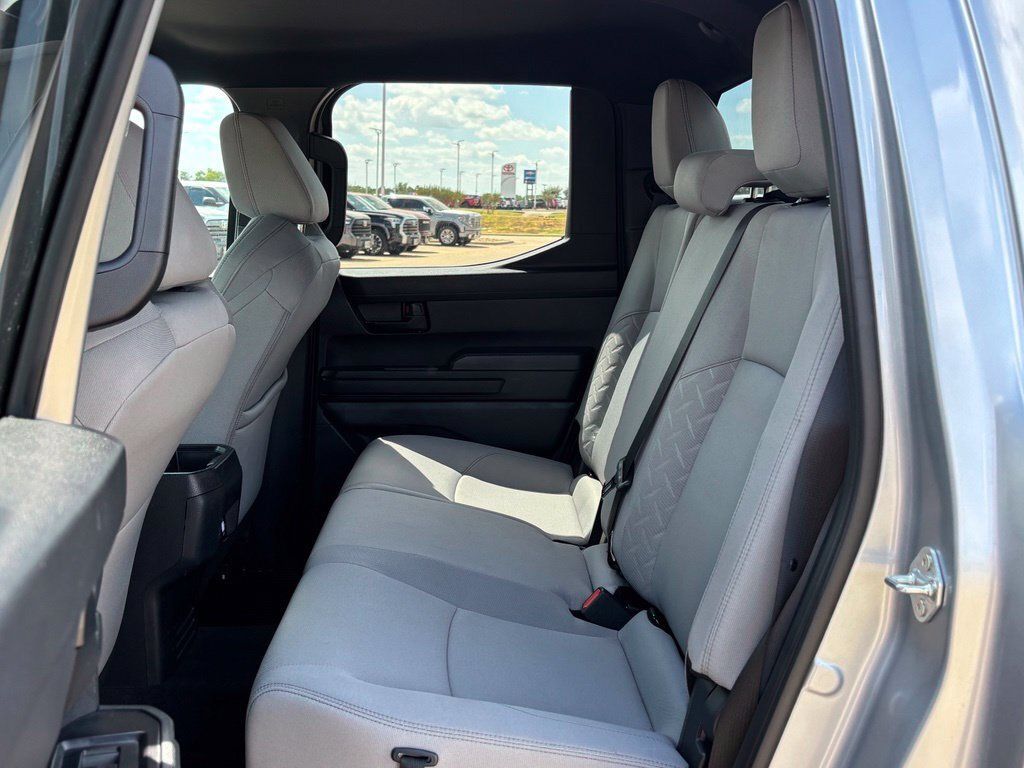 Used 2026 Toyota Tacoma SR5 AWD/4WD image 13