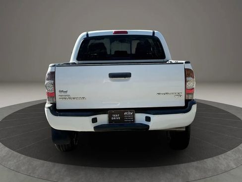 Used 2015 Toyota Tacoma PreRunner image 5