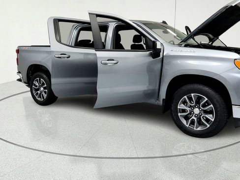 Used 2024 Chevrolet Silverado 1500 LT AWD/4WD image 14