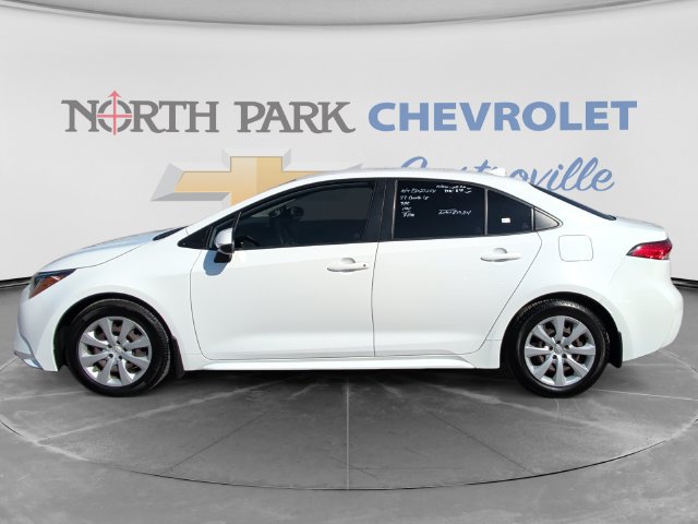 Used 2022 Toyota Corolla LE FWD image 6