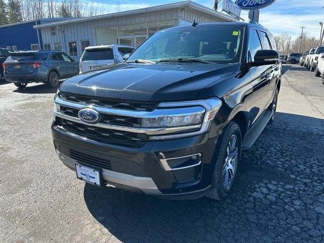 Used 2024 Ford Expedition Limited AWD/4WD image 9