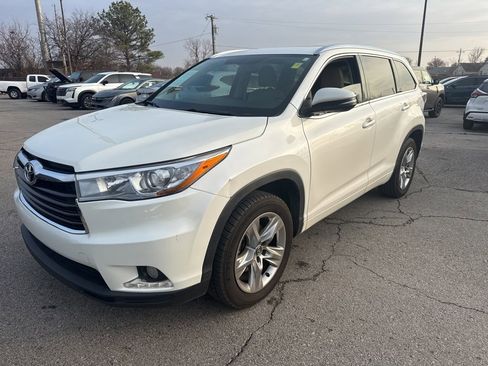 Used 2016 Toyota Highlander Limited image 1