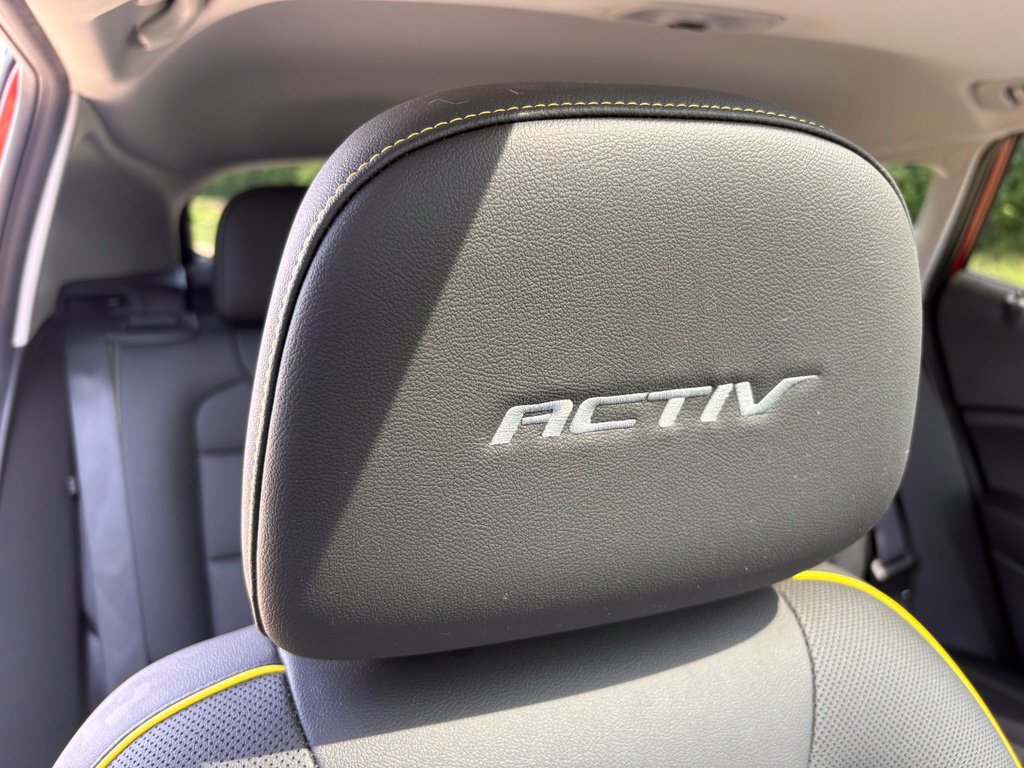 Used 2024 Chevrolet Trax ACTIV w/ Sunroof Package FWD image 35