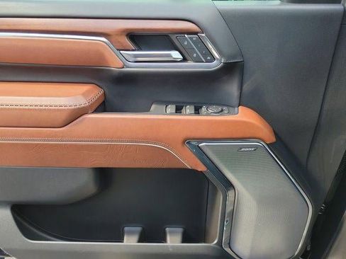 Used 2024 GMC Sierra 3500 Denali Ultimate image 17