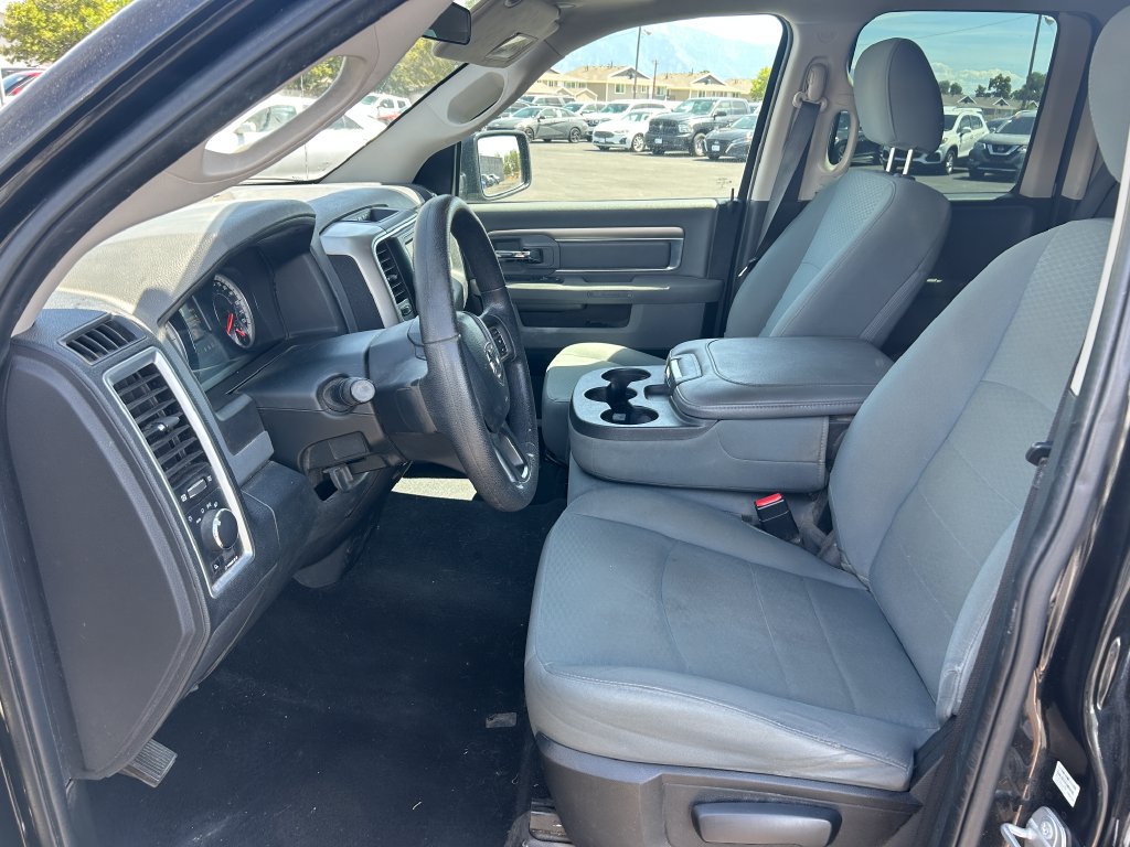 Used 2017 RAM 1500 Classic SLT AWD/4WD image 25