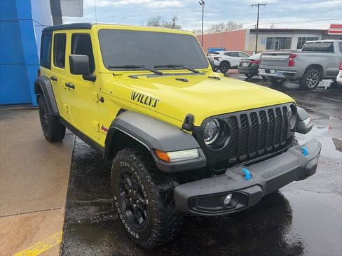 Used 2023 Jeep Wrangler Unlimited w/ Cold Weather Group AWD/4WD image 5
