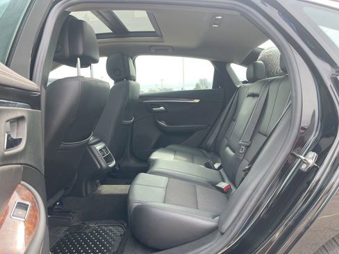 Used 2014 Chevrolet Impala LT w/ Convenience Package image 8