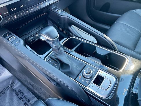 Used 2024 Kia Telluride SX image 17