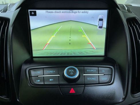 Used 2017 Ford Escape SE w/ Equipment Group 201A image 22