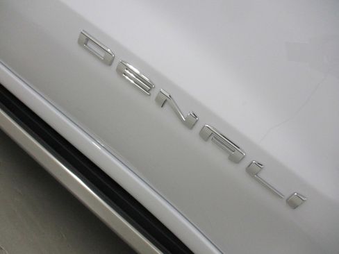 New 2026 GMC Sierra 1500 Denali w/ Denali Reserve Package image 6
