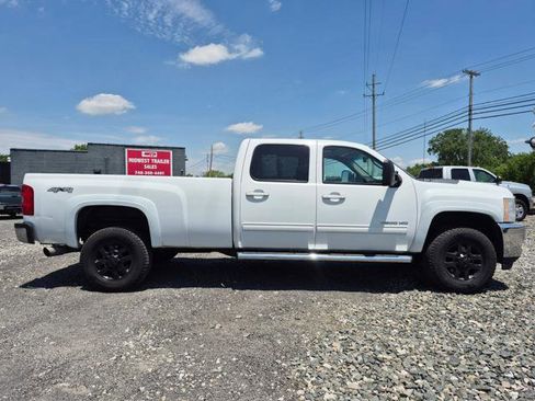 Used 2011 Chevrolet Silverado 3500 LTZ w/ LTZ Plus Package AWD/4WD image 3