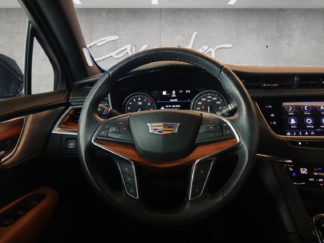 Used 2024 Cadillac XT5 Premium Luxury w/ Technology Package FWD image 22