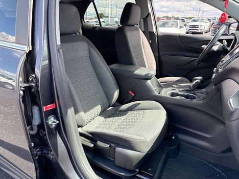 Used 2022 Chevrolet Equinox LT FWD image 25
