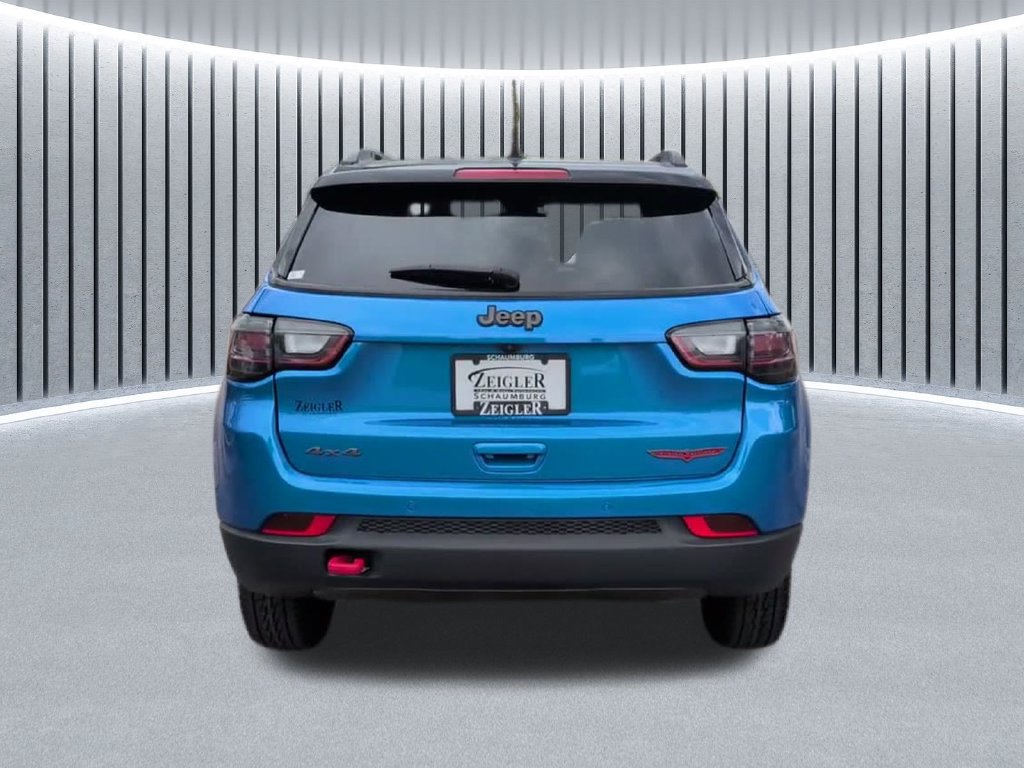 Used 2025 Jeep Compass Trailhawk w/ Trailhawk Elite Group AWD/4WD image 7