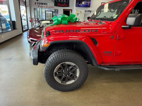 Used 2019 Jeep Wrangler Unlimited Rubicon AWD/4WD image 9