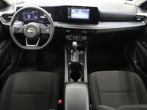 Used 2025 Nissan Kicks S FWD image 28